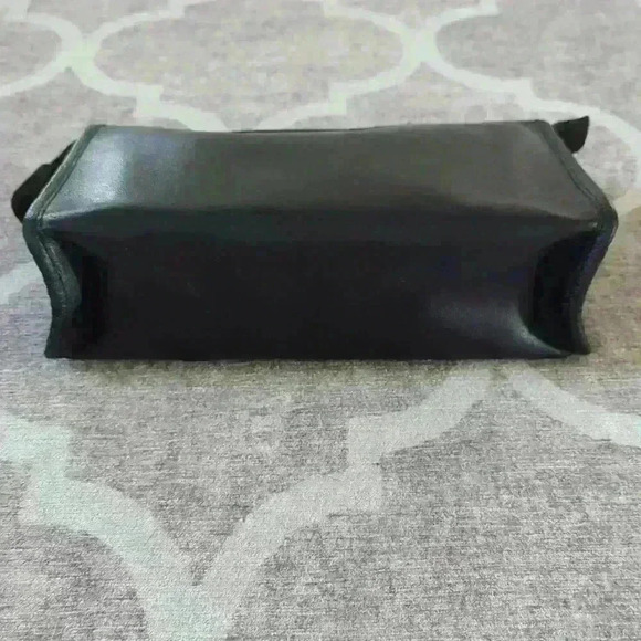 Vintage Black Leather Clutch Zipper Closure Italy - Picture 8 of 11